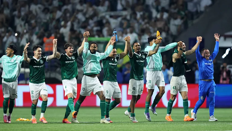 «Палмейрас» совершил камбэк с 0:3 и вышел в финал Кубка Либертадорес