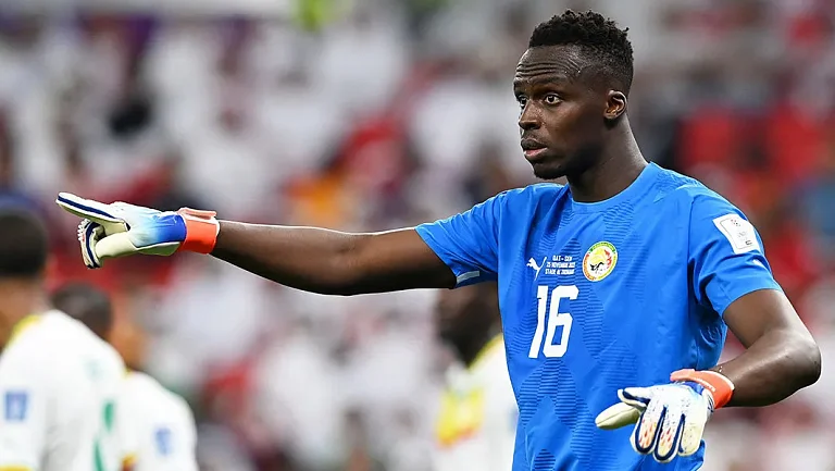 Бол-бои хотели отобрать полотенце у вратаря Сенегала во время финала КАН-2026