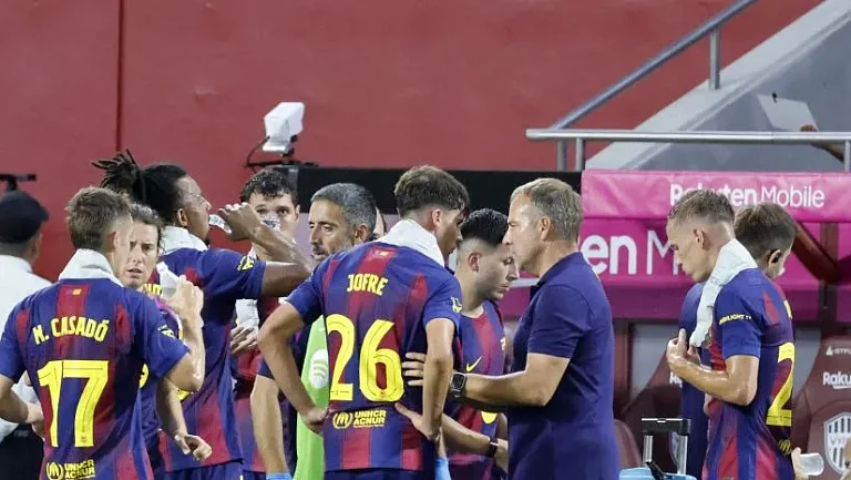 Футболисты «Барселоны» пожаловались на новые футболки