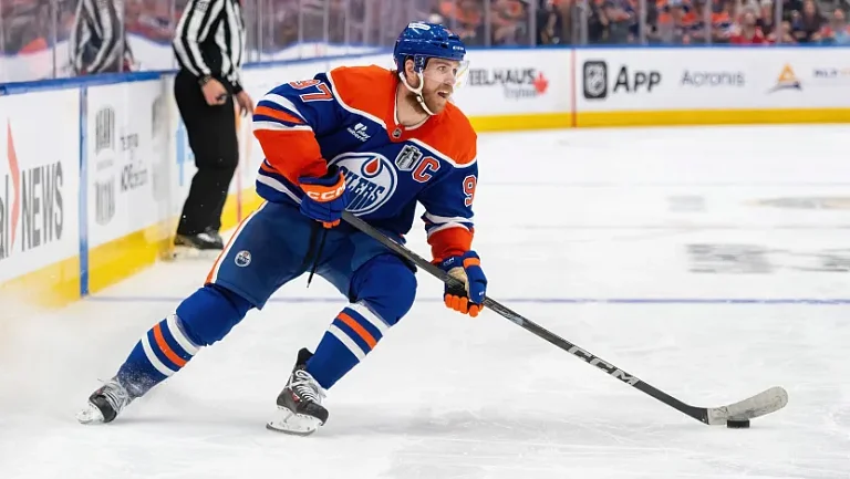 Генеральный директор «Ойлерз» уверен, что Макдэвид подпишет новый контракт