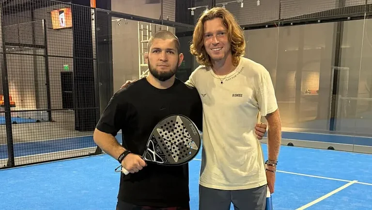 Теннисист Рублёв встретился с чемпионами UFC Хабибом и Махачевым
