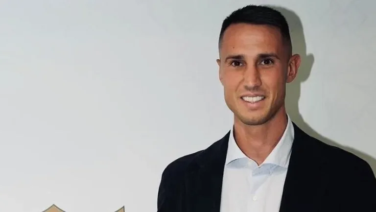 Влаходимос перешел в «Севилью» для борьбы за место в основе