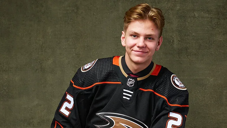 «Анахайм» не планирует обменивать Минтюкова и Зеллвегера