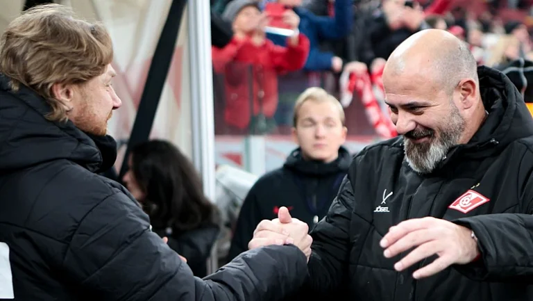 «Спартак» и «Динамо» провалили матчи против команд из топ-8