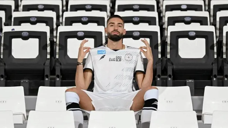 Какой клуб выберет Янник Карраско?