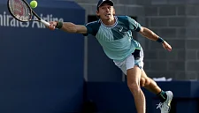 Де Минор одержал победу над Меншиком в Кубке Лэйвера-2025