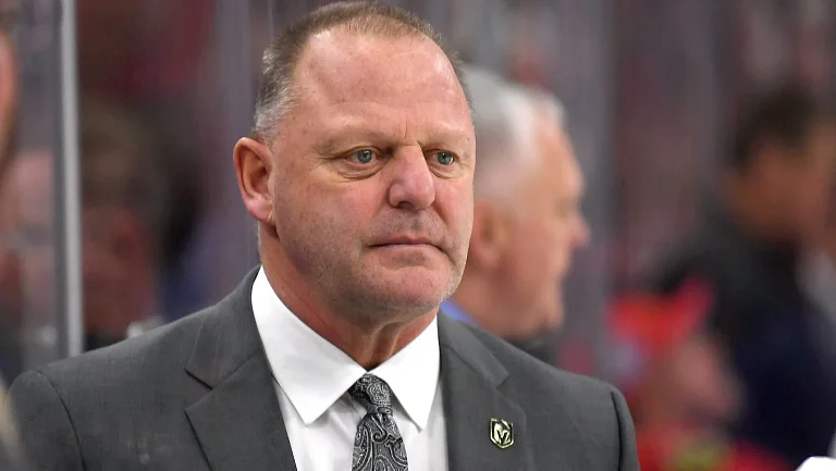 Жерар Галлан оценил дебютную шайбу Рассказова за «Шанхайских Драконов»