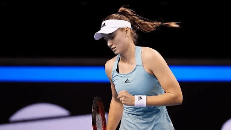 Елена Рыбакина снялась с полуфинала WTA-500 в Токио

