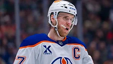 «Мэйпл Лифс» жертвуют усилением ради надежды на Макдэвида