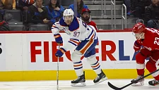 Бирджингер: Макдэвид и Капризов подпишут краткосрочные контракты