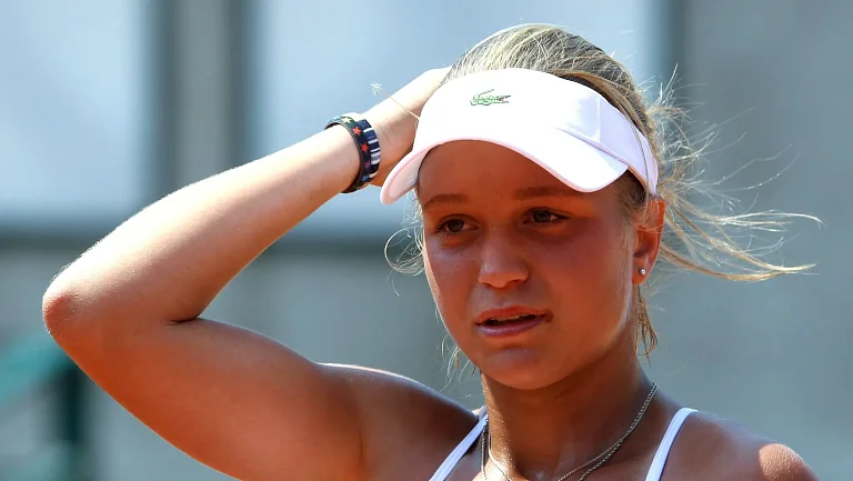 Хромачёва прошла Козыреву и Шиманович в трёх сетах