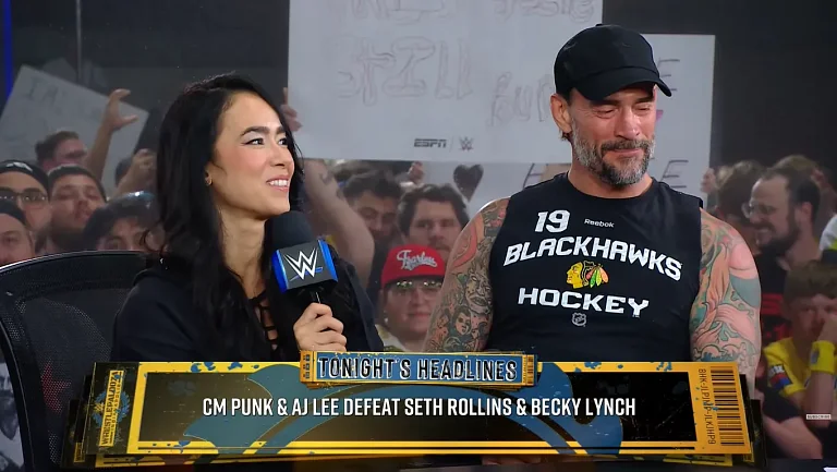 СМ Панк и Эй Джей Ли победили в командном поединке