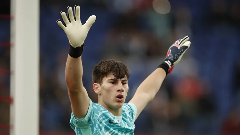 Майк Пендерс должен занять место вратаря номер один в «Страсбуре»