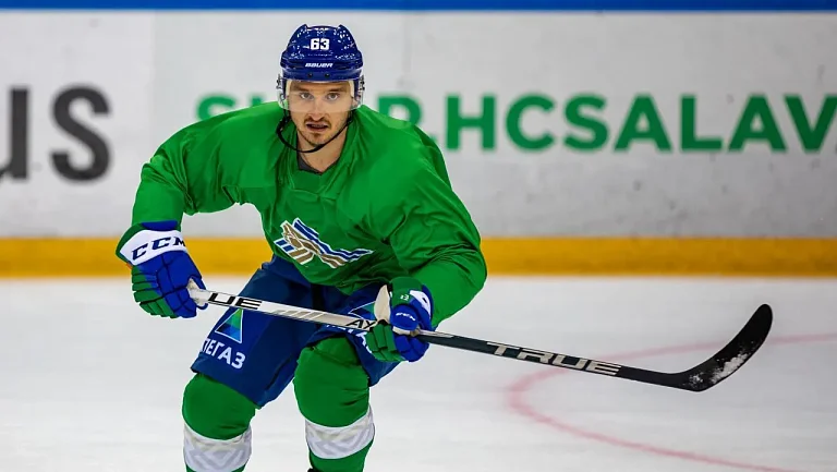 Хафизуллин перешёл в «Нефтехимик» после конфликта с «Салаватом»