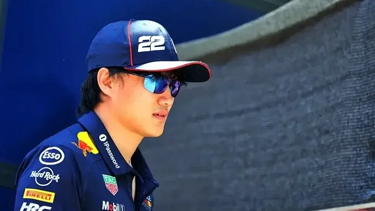 «Ред Булл» признал ошибку в стратегии с Цунодой на Гран-при Бельгии