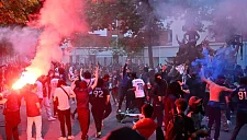 В Париже арестовали 40 фанатов, которые с размахом праздновали успехи ПСЖ