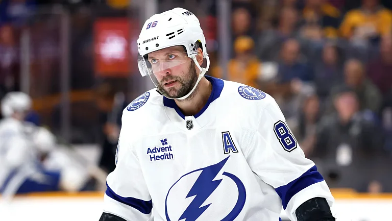 Никита Кучеров попал в сотню лучших снайперов в НХЛ