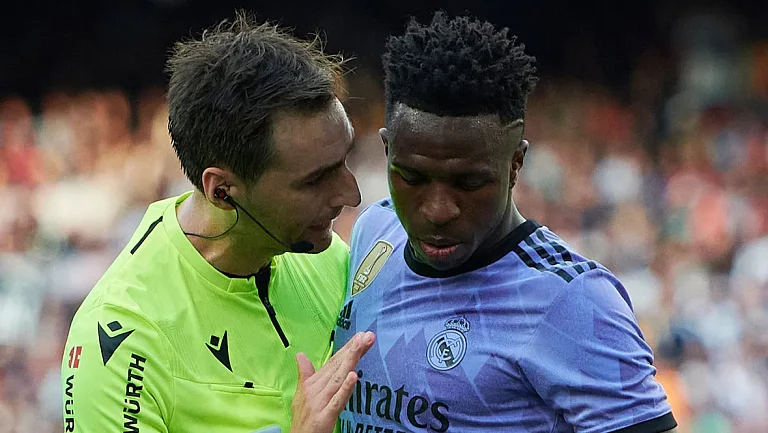 Кто станет главным арбитром в финале Реал-Мадрид — Барселона?