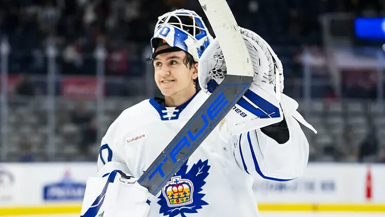 Артур Ахтямов пропустил 3 шайбы от «Оттавы»