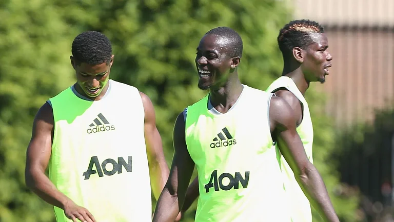 Маркус Рэшфорд встретился с Эриком Байи после матча «Барсы» с «Овьедо»