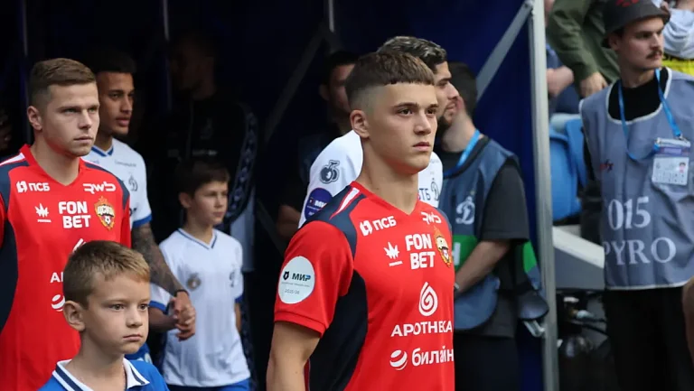 Глебов рассказал о новых правилах питания в ЦСКА при Челестини