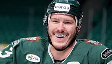 «Ак Барс» может обменять Дмитрия Яшкина на форварда «Трактора»