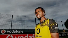 Карни Чуквуэмека подписал контракт с «Боруссией» Дортмунд на 5 лет