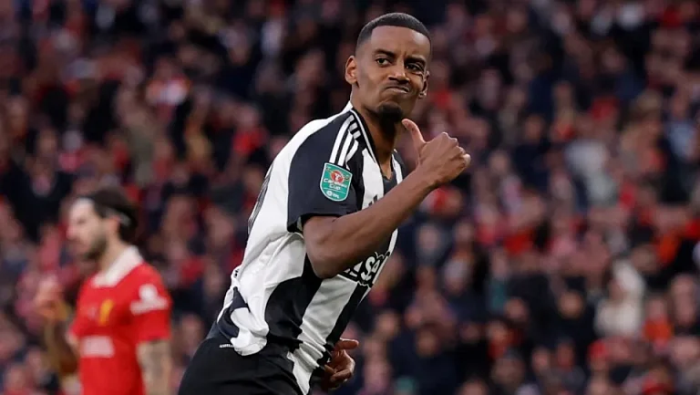 «Ливерпуль» готов потратить на Исака не больше 120 млн фунтов стерлингов