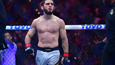 Махачев рассказал, почему не хочет проводить бой с Топурией 