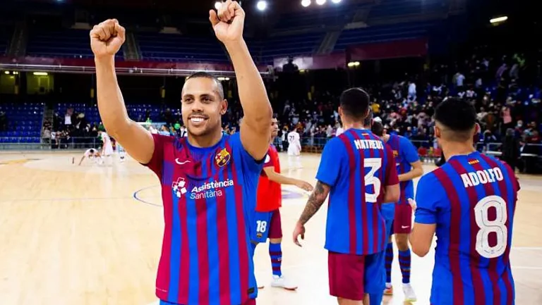 Мини-футбольная команда «Барселоны» обыграла «Осаcуну»