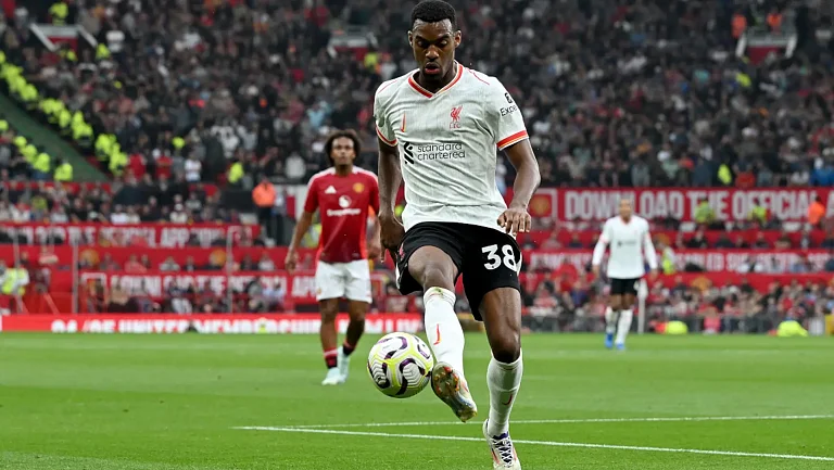 Джермейн Пеннант: «Гравенберх — лучший опорный полузащитник АПЛ»