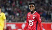 «Вест Хэм» бросает вызов «Тоттенхэму» в гонке за Эйнджела Гомеса