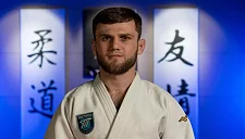 Аюб Блиев взял золото в Абу‑Даби — первая медаль России после возвращения флага