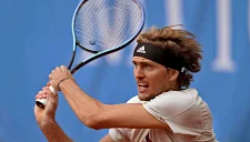  Зверев уверенно одолел Басаваредди 