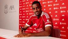 Исак отклонил предложение поговорить с прессой перед матчем с Словенией