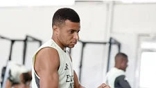 Мбаппе восстановился и вернулся к тренировкам