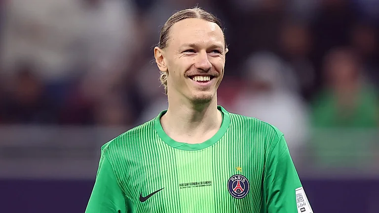 Вратарь ПСЖ Сафонов сыграл свой первый матч в Лиге чемпионов после травмы