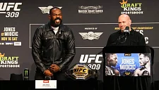 Дана Уайт оценивает шансы Джона Джонса на бой в Белом доме в миллиард к одному