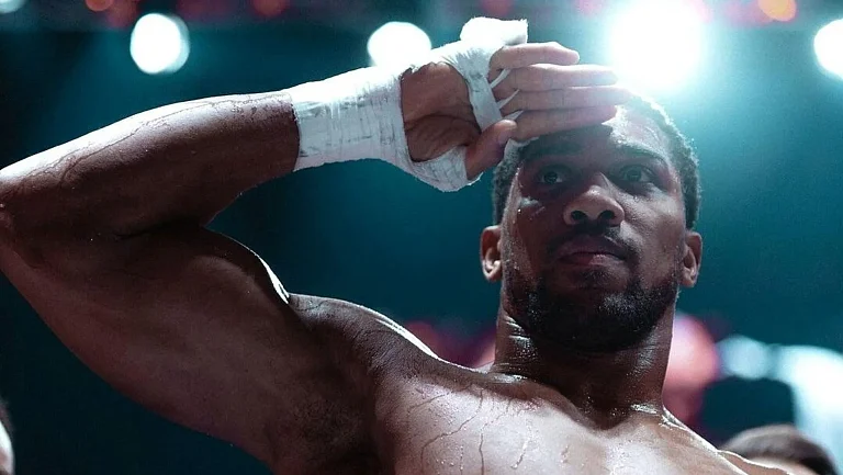 Семья Энтони Джошуа подтвердила завершение карьеры боксёра после страшной аварии