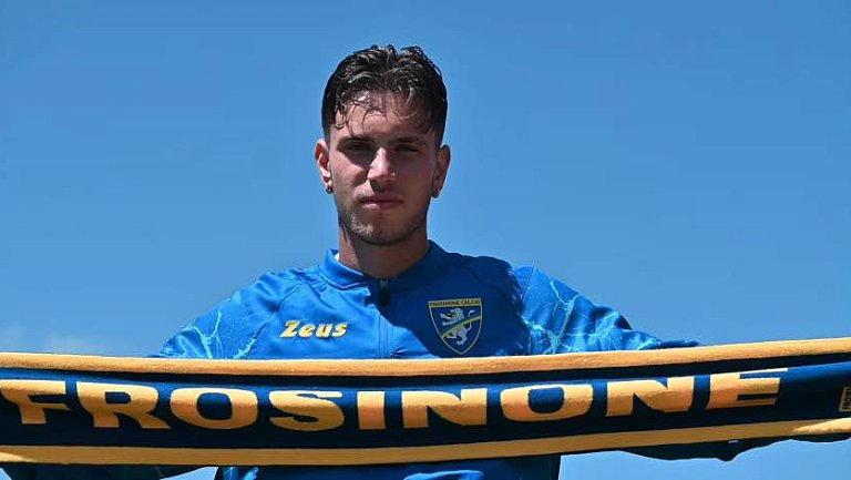 Нападающий «Фрозиноне» Раймондо вызван в сборную Италии до 21 года