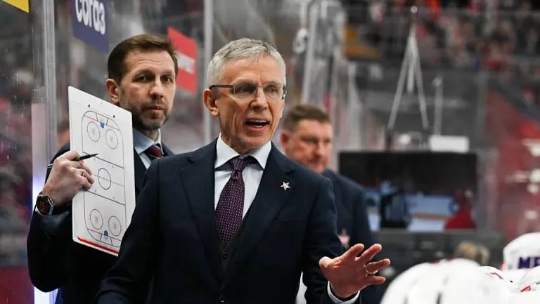 Вячеслав Фетисов хочет поддержать Ларионова после шести поражений СКА подряд