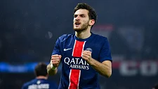 Кварацхелия показал фото с медалью после победы в Межконтинентальном кубке