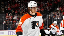 Российский нападающий Гребенкин стал третьей звездой дня в НХЛ