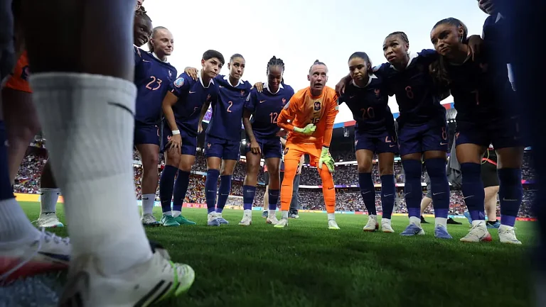 Федерация футбола Франции расследует ненависть в сети после вылета с Евро-2025