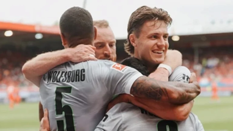 «Вольфсбург» начал сезон с победы над «Хайденхаймом»