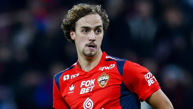 Защитник Матвей Лукин принёс победу ЦСКА над «Крыльями Советов»