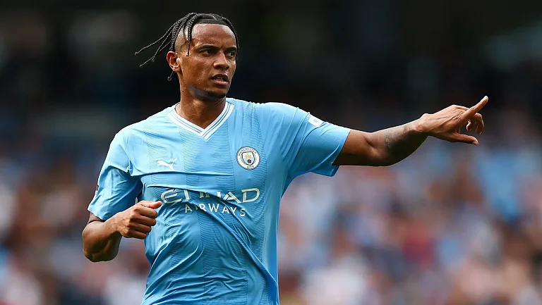 «Милан» в поисках центрального защитника: Аканджи остается главной целью
