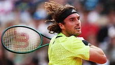 Циципас проиграл на старте турнира в Торонто