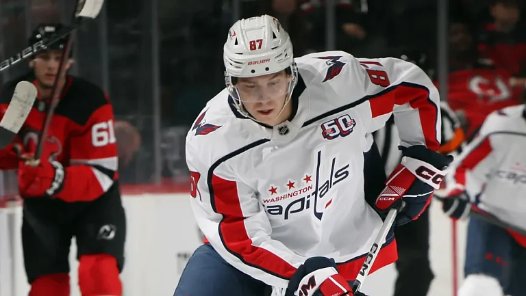 Хоккейный агент Черных назвал «шикарным» контракт Тринеева с «Вашингтоном»