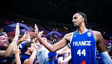 Франция теряет центрового Александра Сарра